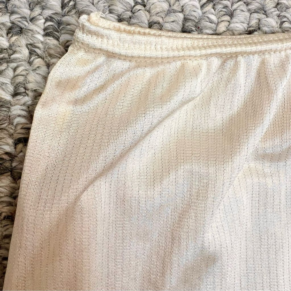 Vintage peach beige nylon half slip L - Picture 5 of 9